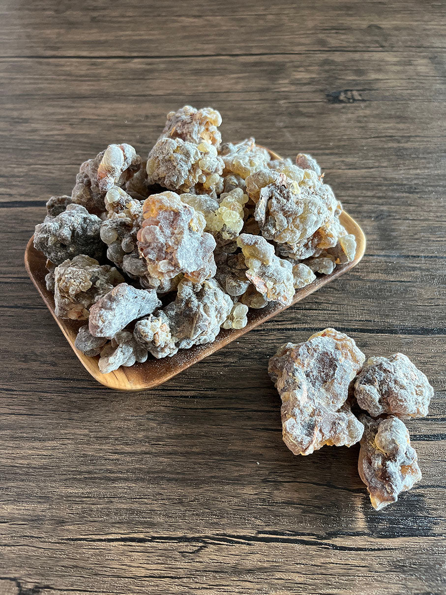 Brown Sacra Frankincense Resin Boswellia Sacra Luban Oman HK Hong Kong 乳香樹脂 阿曼 乳香 棕乳香 樹脂 乳香薩克拉 魯班樹 香港