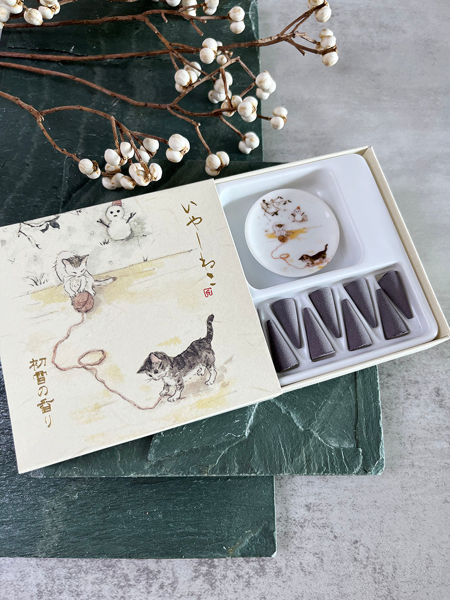 日本 京都 線香 香彩堂 香港 治癒貓系列 初雪 塔香 線香碟 Japan Kyoto incense stick Kousaido HK Iyashi-Neko Early First Snow Incense Cones Incense Plate 丁香 Clove