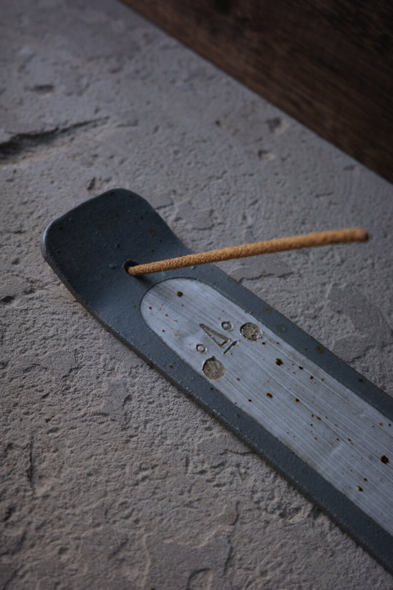 SauHan Studio- Shadow Ghost Handmade Ceramic Incense Holder