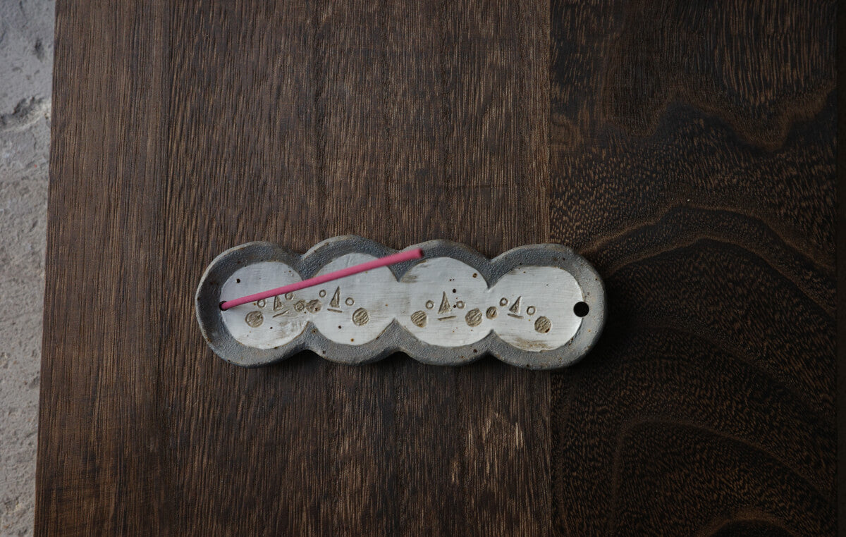 SauHan Studio- When We Stick Together - Handmade Ceramic Incense Holder