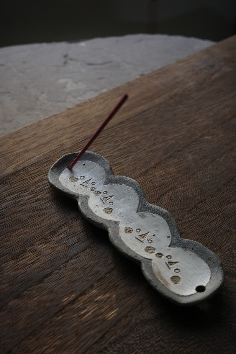 SauHan Studio- When We Stick Together - Handmade Ceramic Incense Holder