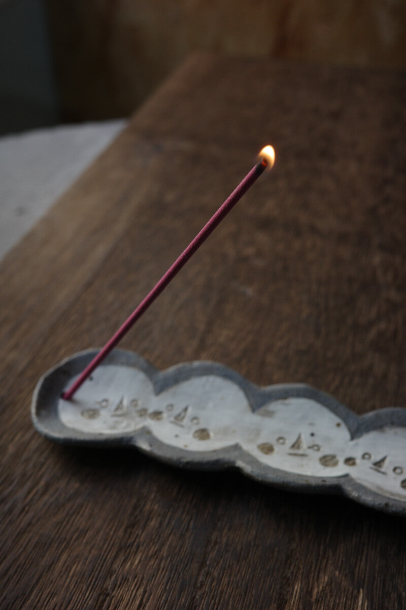SauHan Studio- When We Stick Together - Handmade Ceramic Incense Holder