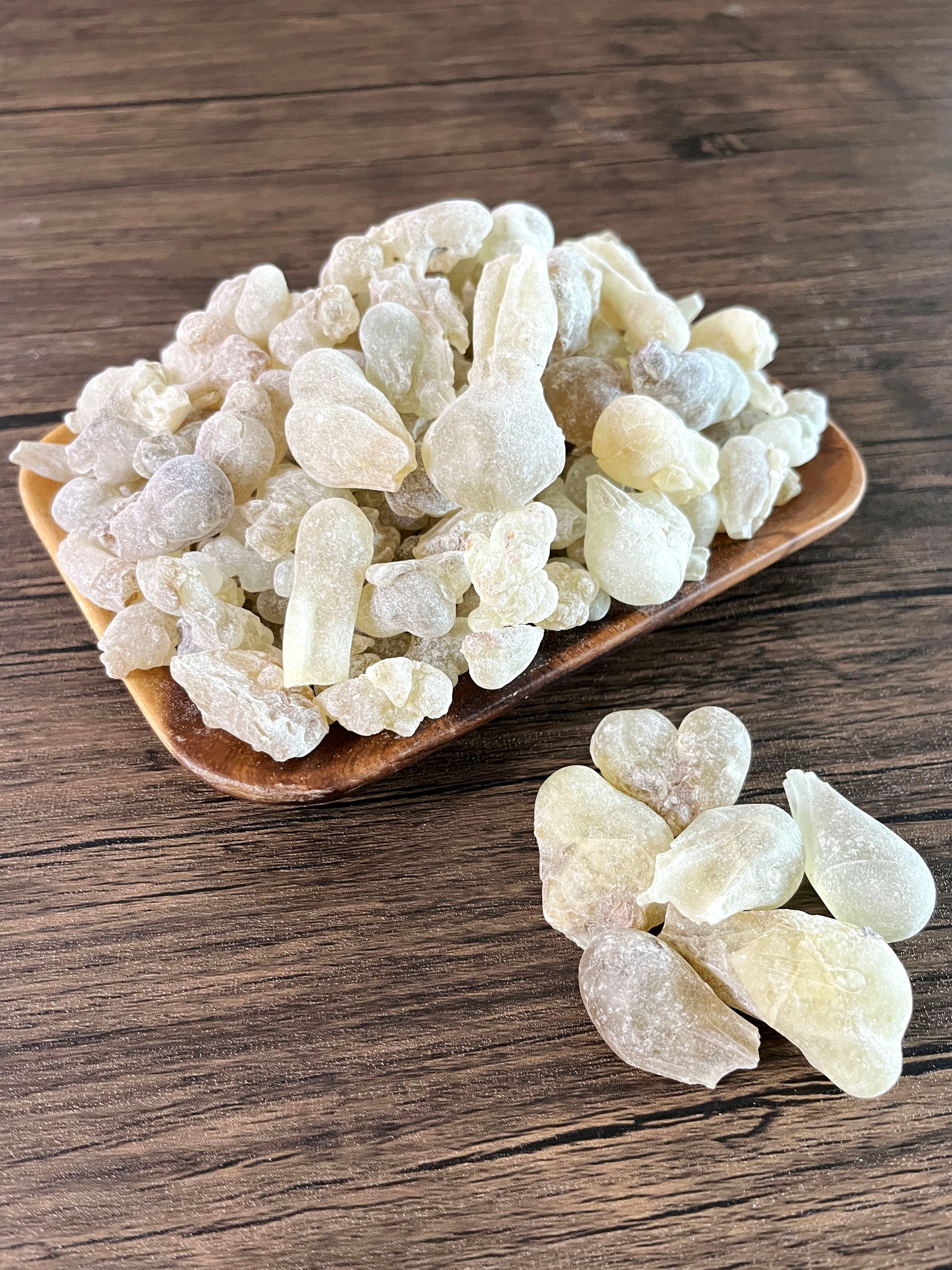 Royal Green Hojari Sacra Frankincense Resin Boswellia Sacra Luban Oman HK Hong Kong 乳香樹脂 阿曼 乳香 皇家綠乳香 樹脂  乳香薩克拉 魯班樹 香港